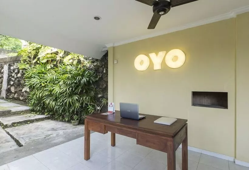 ホテル Oyo 618 Top Residence