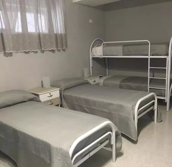 ユースホステル Cheap Stop