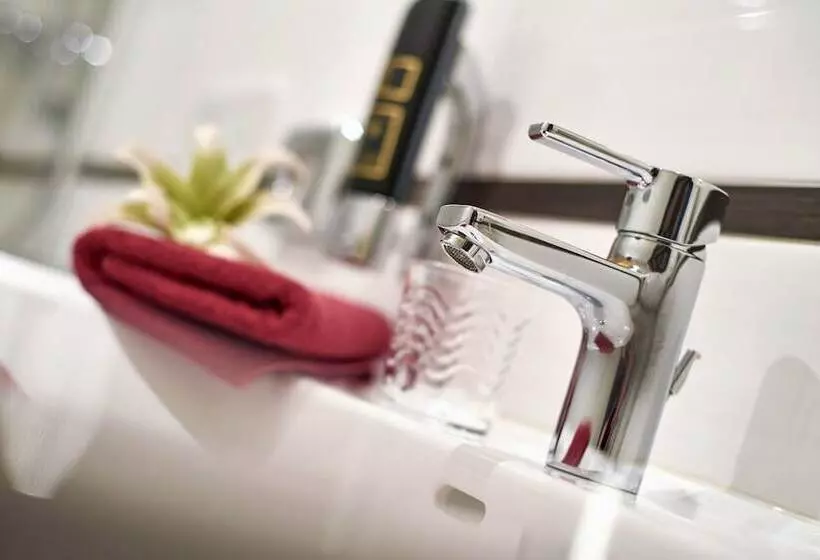 Hotelli Gasthof Zur Sonne