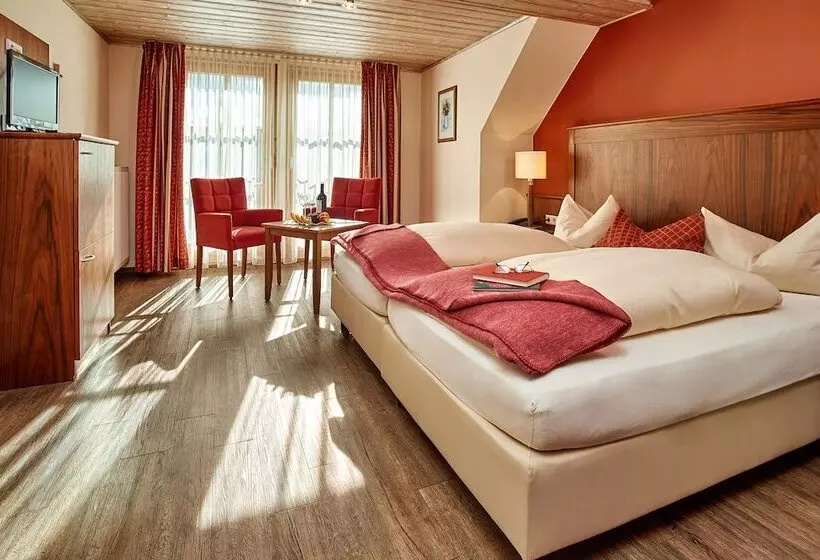 Hotelli Gasthof Zur Sonne