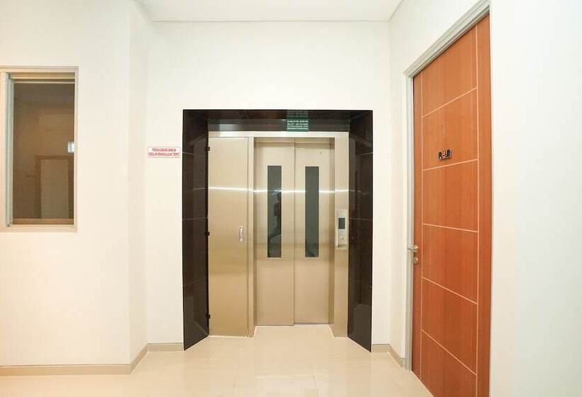 Hotel Oyo 614 Graha 8 Syariah