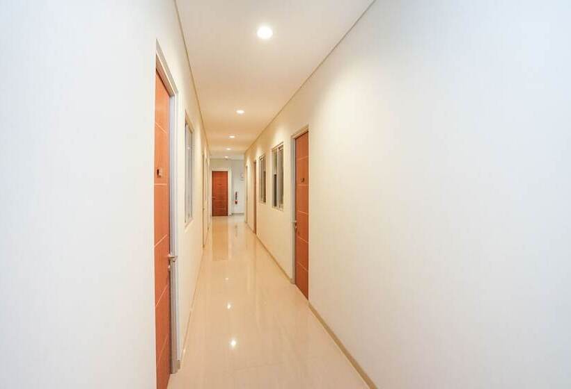 Hotel Oyo 614 Graha 8 Syariah