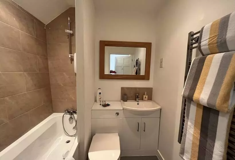 Retkeilymaja The Ship Inn