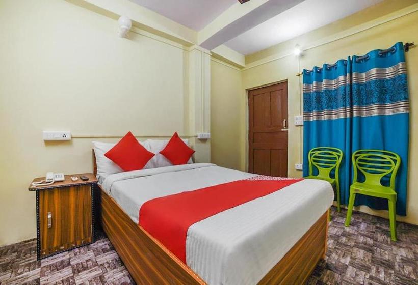 Oyo 30141 Adarsh Hotel And Restaurant