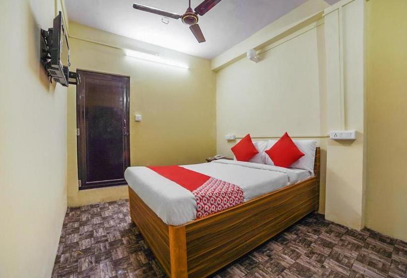 Oyo 30141 Adarsh Hotel And Restaurant