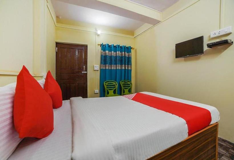 Oyo 30141 Adarsh Hotel And Restaurant