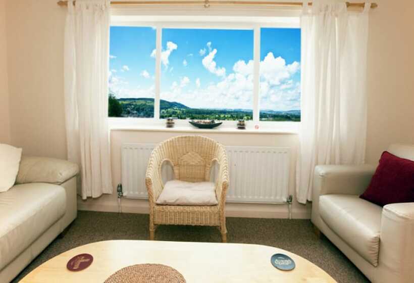 פנסיון The Mount Guest House