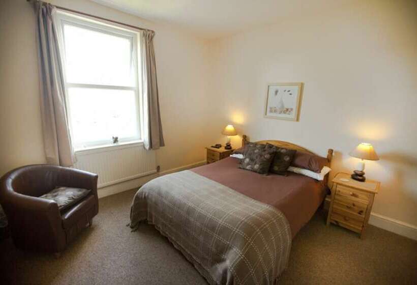 פנסיון The Mount Guest House