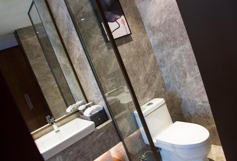 Hotel Ramada Encore By Wyndham Wuhan Caidian