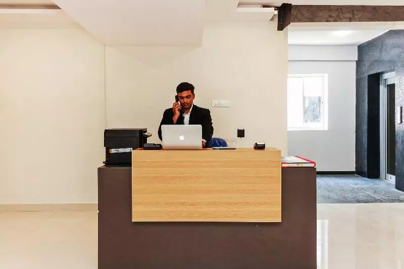 ホテル Oyo Flagship 18521 Vanasthalipuram