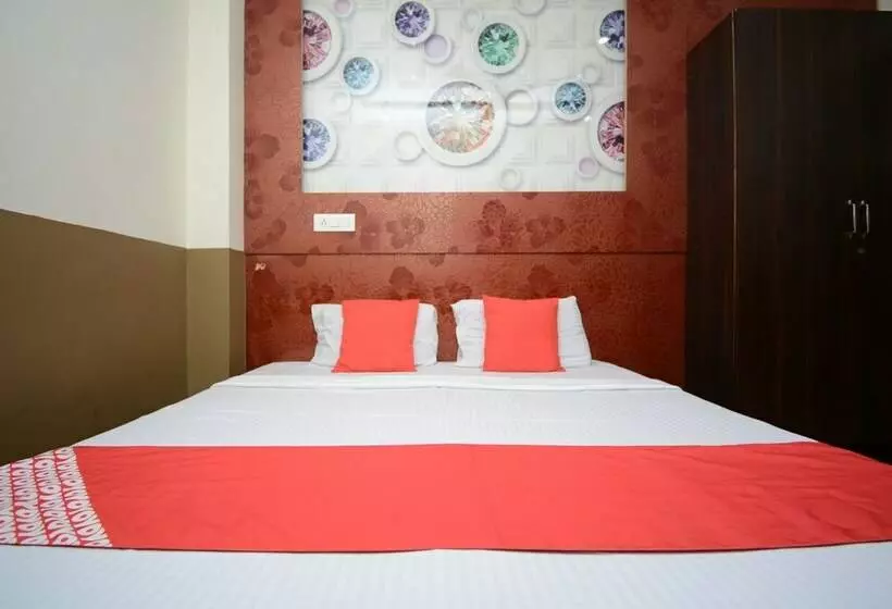 Oyo 26663 Hotel Indian Ldh