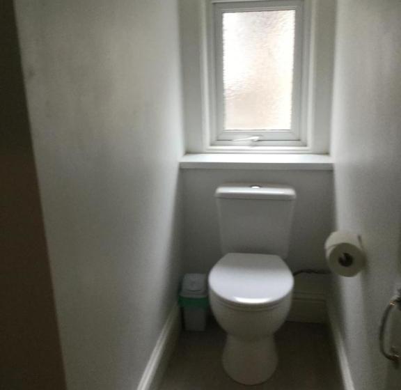 بنسيون Fernville Guest House