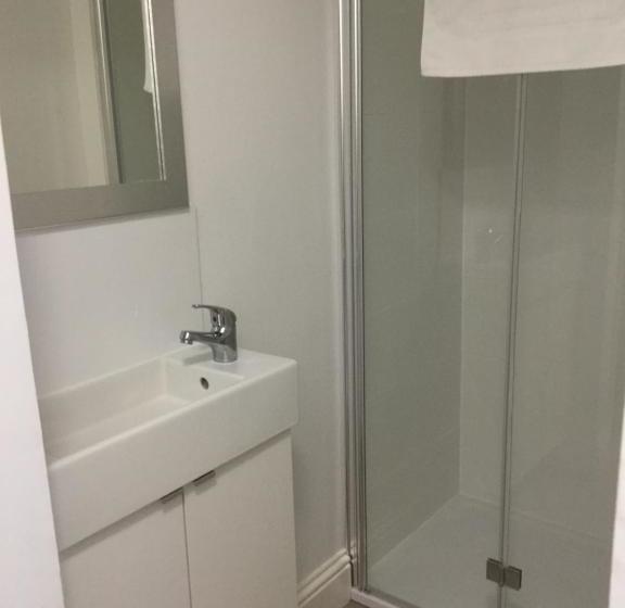 بنسيون Fernville Guest House