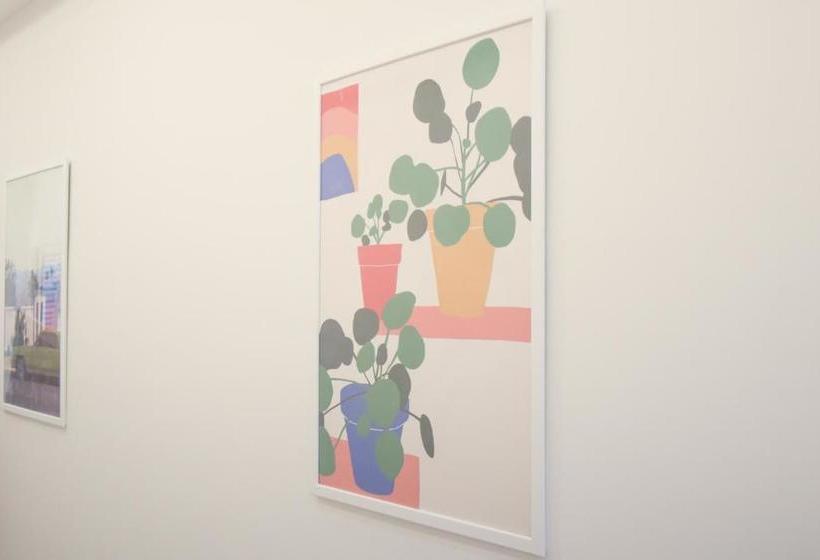 بنسيون Reddoorz Plus Syariah Near Manggarai Station 3