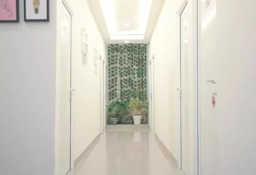 ペンション Reddoorz Plus Syariah Near Manggarai Station 3