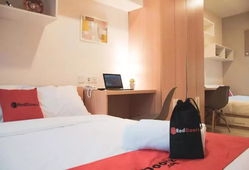 ペンション Reddoorz Plus Syariah Near Manggarai Station 3