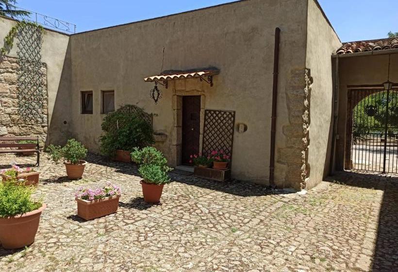 فندق Villa Padura