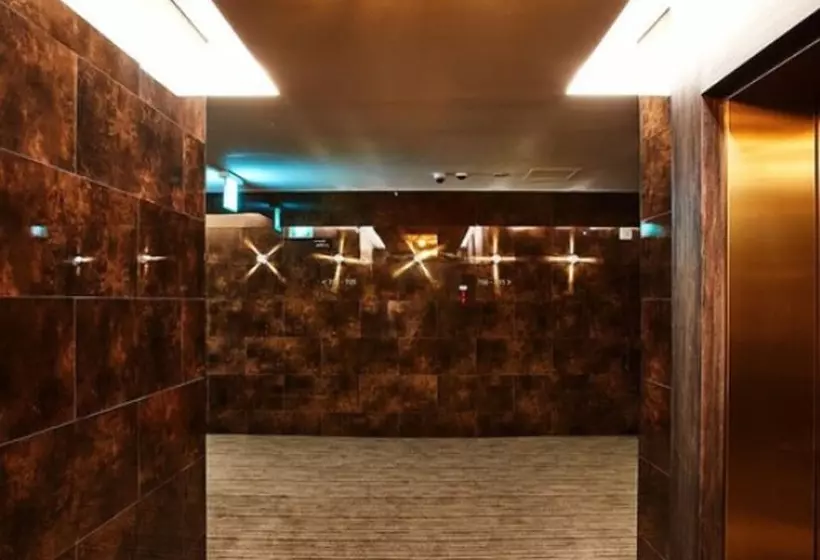 Hotel Wanted