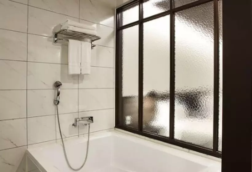 Hotel Wanted