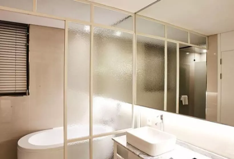 Hotel Wanted