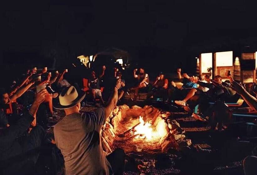 Otel Lucky Arrow Retreat  Dripping Springs