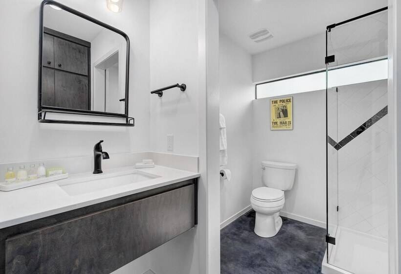 Otel Lucky Arrow Retreat  Dripping Springs