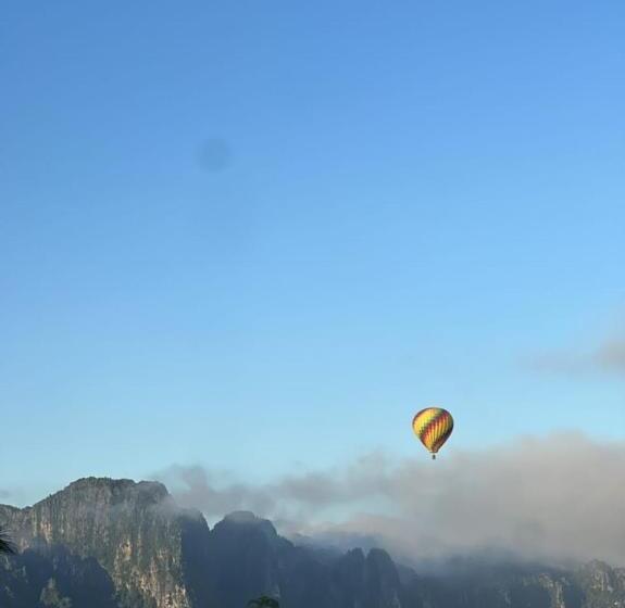 בית מלון כפרי Sd View