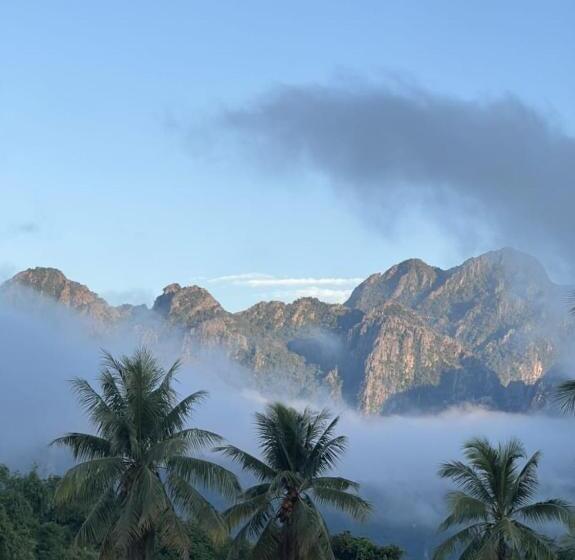 בית מלון כפרי Sd View