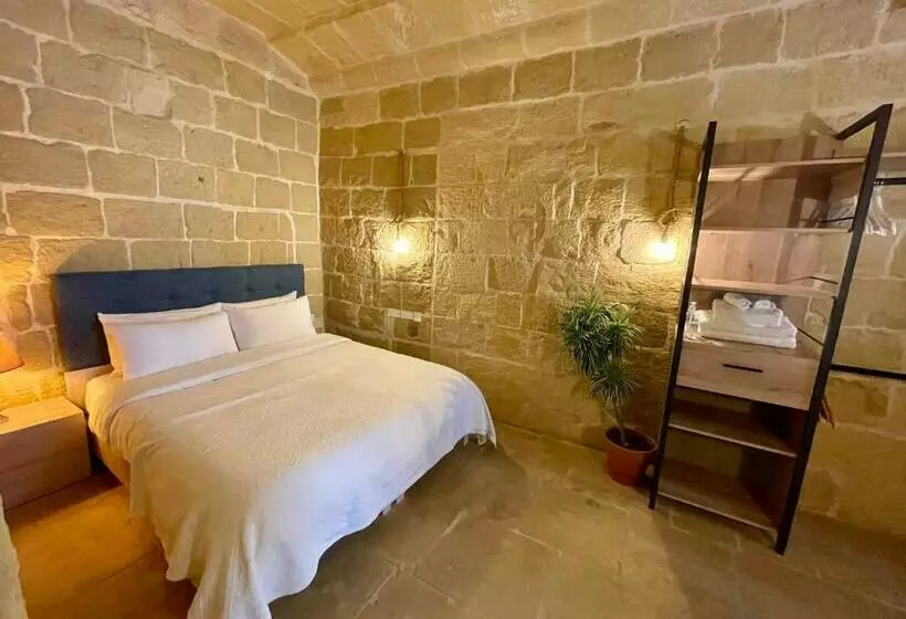 تختخواب و صبحانه Ta Pinu Guesthouse