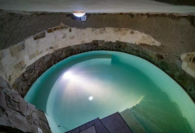 تختخواب و صبحانه Ta Pinu Guesthouse