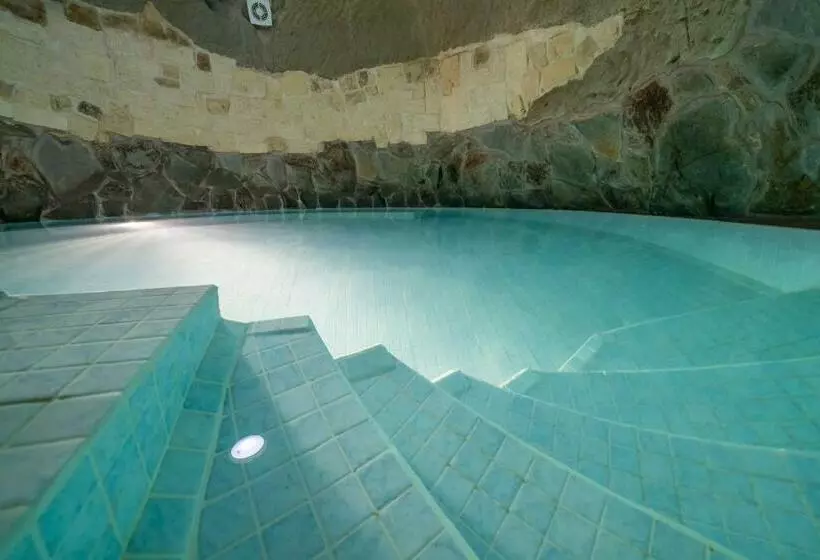 تختخواب و صبحانه Ta Pinu Guesthouse