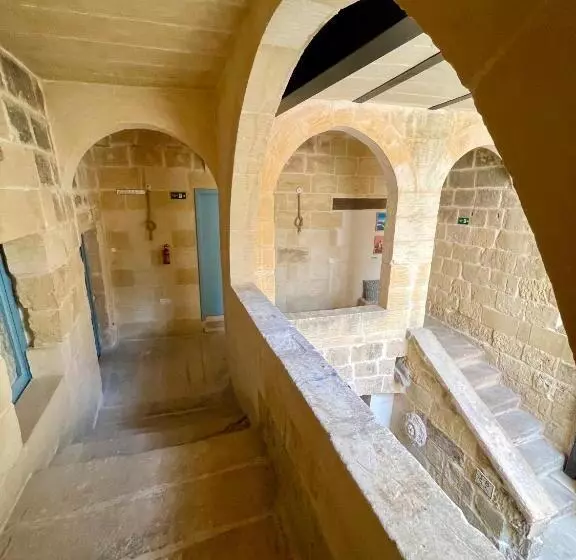 تختخواب و صبحانه Ta Pinu Guesthouse