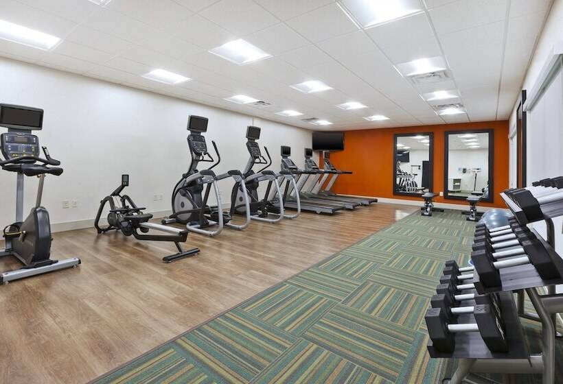 فندق Holiday Inn Express & Suites   Painesville   Concord, An Ihg