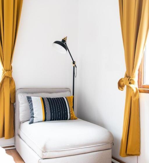 פנסיון Guest House Rossy