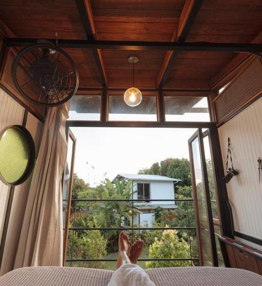 تختخواب و صبحانه Finca Victoria