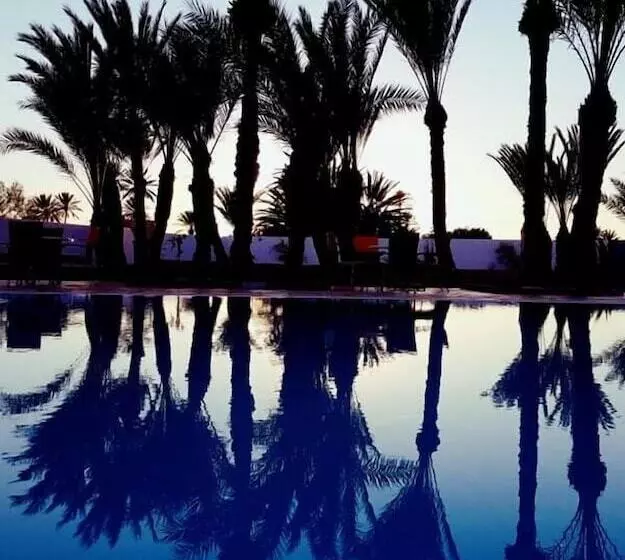ホテル Dar Mezraya Jerba