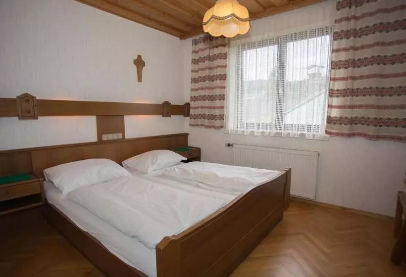 Hotelli Gasthof Maurer