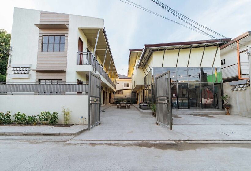 فندق Reddoorz Plus @ Casa Lucia Sindalan San Fernando City Pampanga