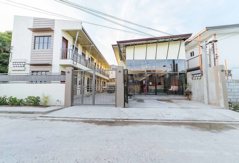 فندق Reddoorz Plus @ Casa Lucia Sindalan San Fernando City Pampanga