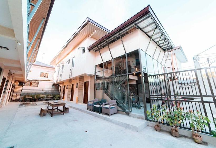 فندق Reddoorz Plus @ Casa Lucia Sindalan San Fernando City Pampanga