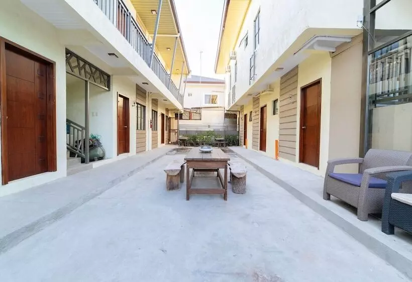 Hotelli Reddoorz Plus @ Casa Lucia Sindalan San Fernando City Pampanga