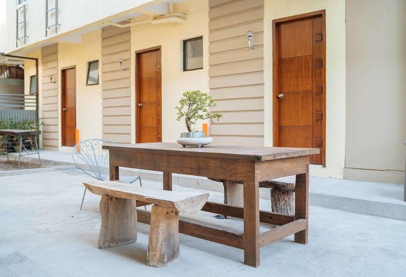 فندق Reddoorz Plus @ Casa Lucia Sindalan San Fernando City Pampanga