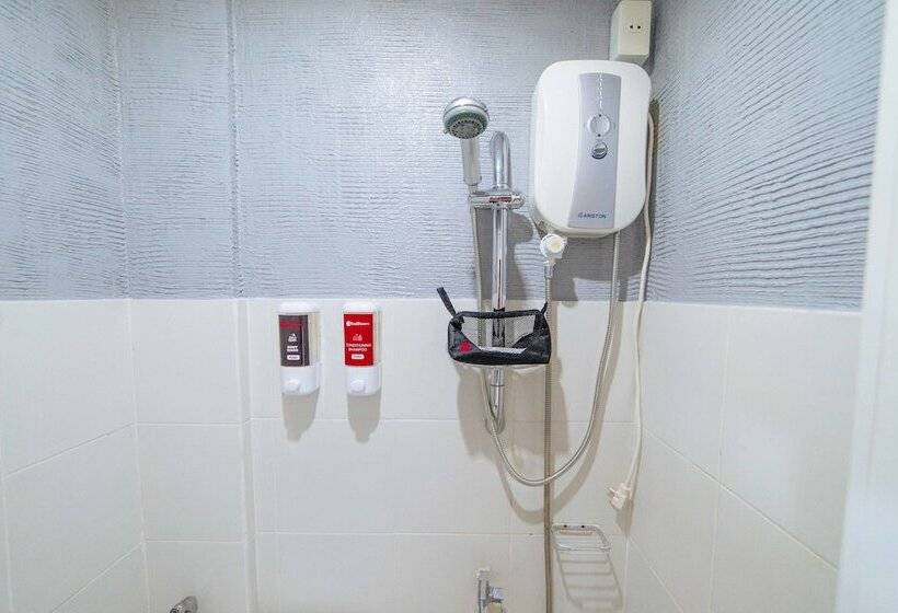 فندق Reddoorz Plus @ Casa Lucia Sindalan San Fernando City Pampanga