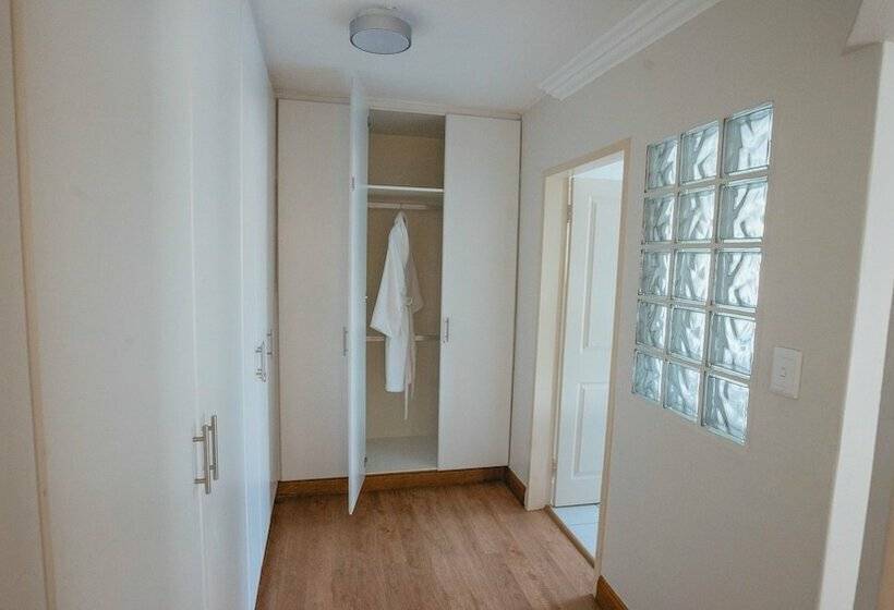 펜션 Santa Monica At Roger