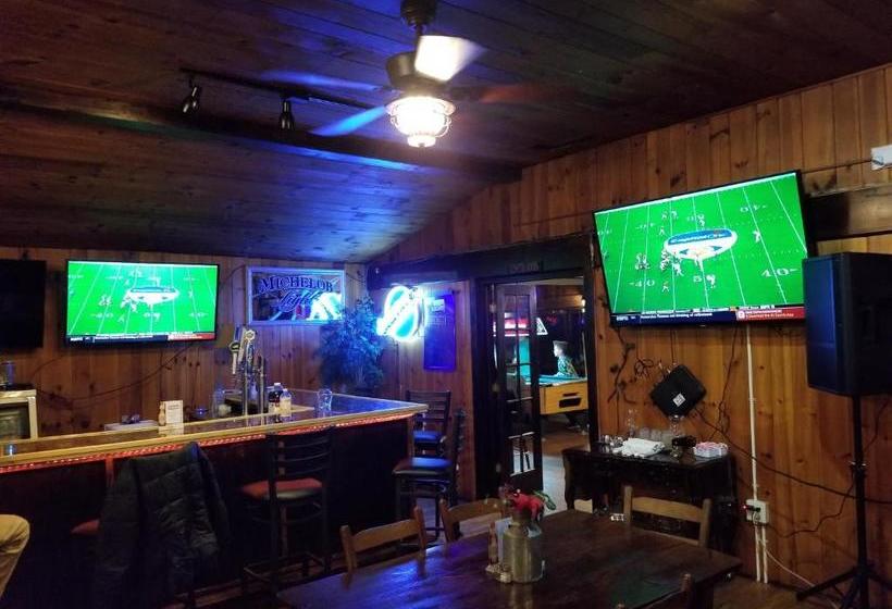 リゾートホテル Riverbend Lodge