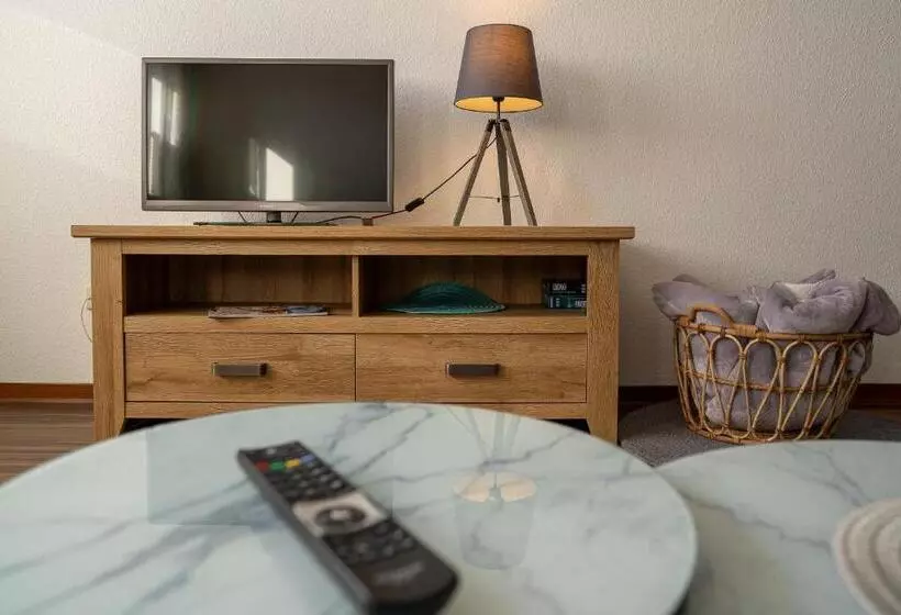 Warias Hotel & Restaurant