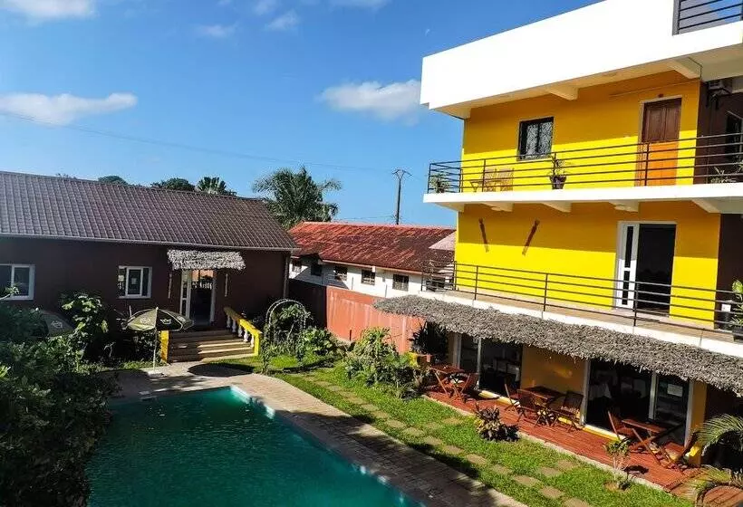 هتل H1 Manakara Schm