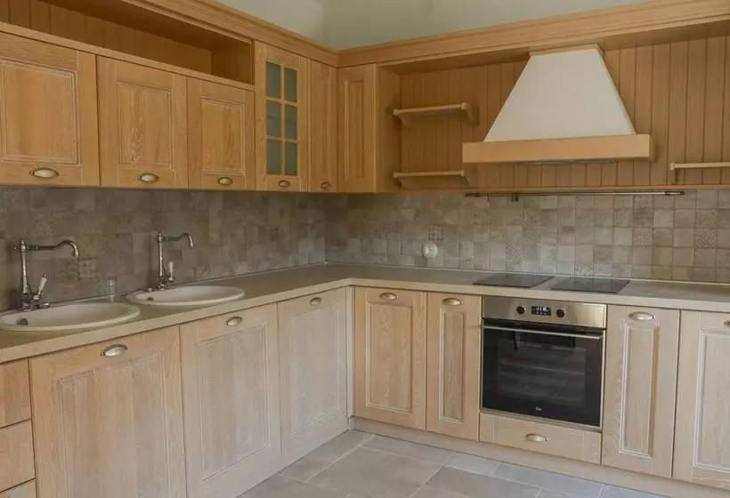 Hotelli Residence Bilyana