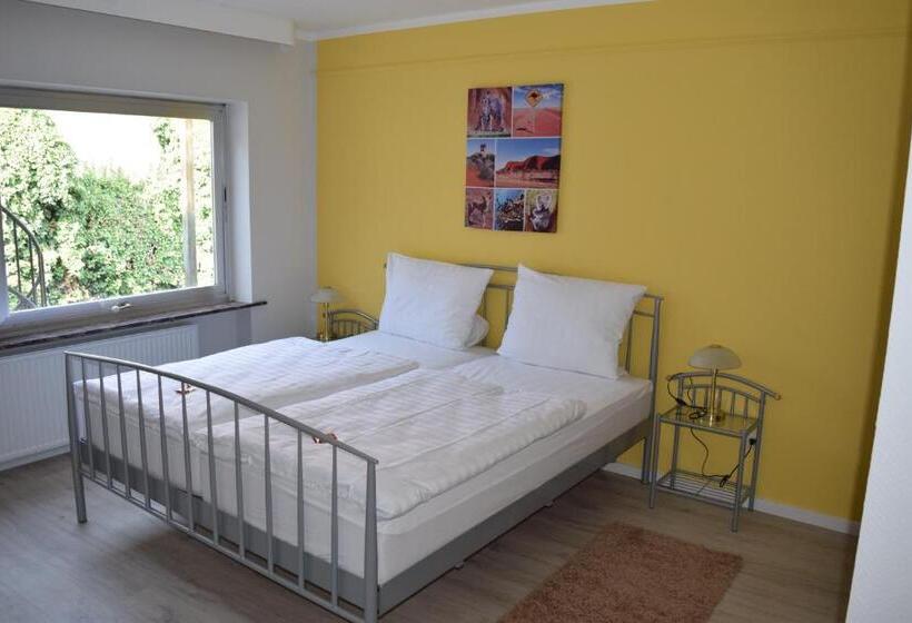 בית מלון כפרי Zum Ochsen