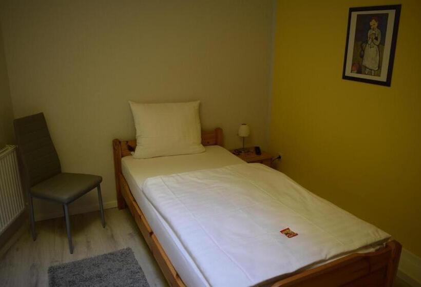 בית מלון כפרי Zum Ochsen